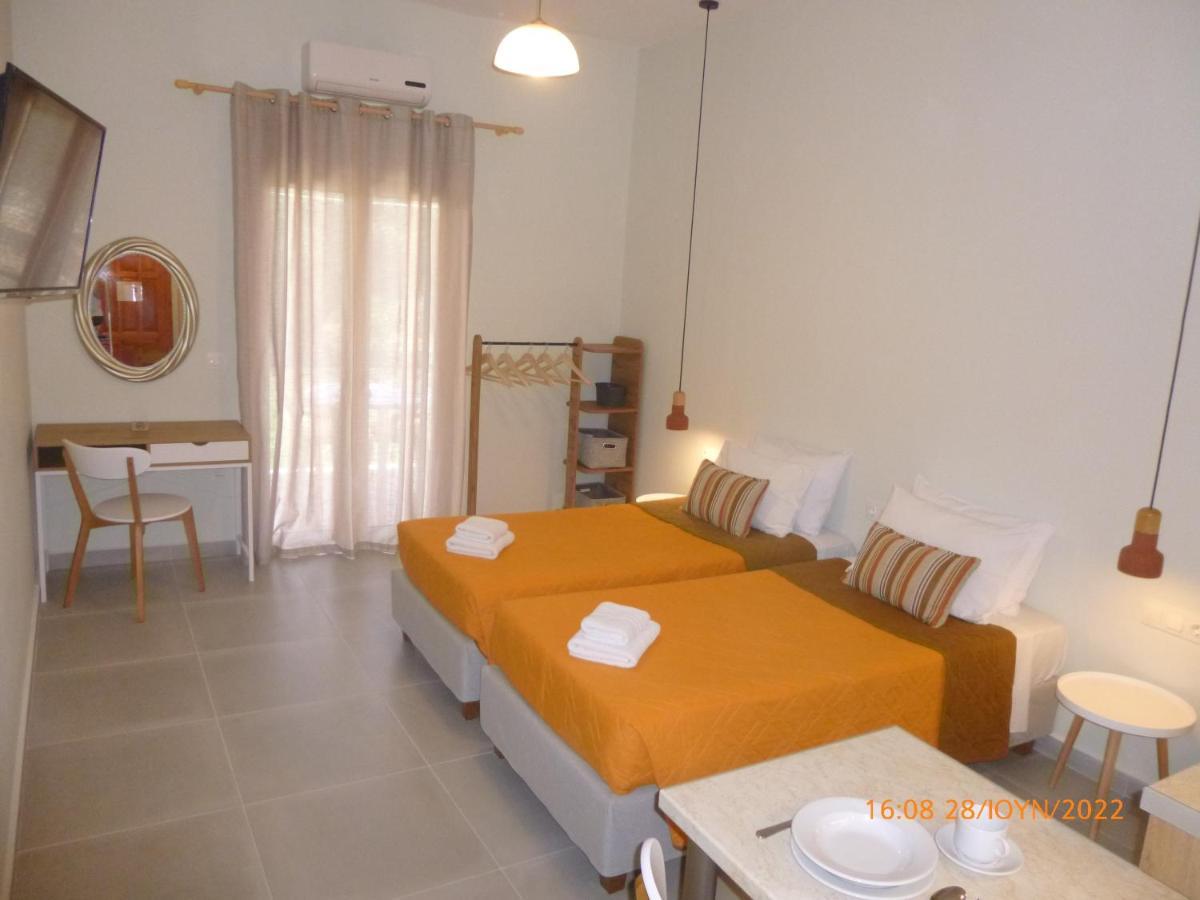 Niki Studios And Apartments By Hotelius Acharavi  Dış mekan fotoğraf