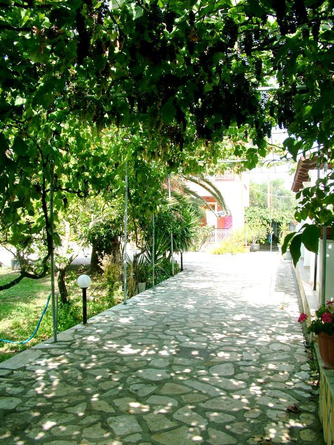 Niki Studios And Apartments By Hotelius Acharavi  Dış mekan fotoğraf