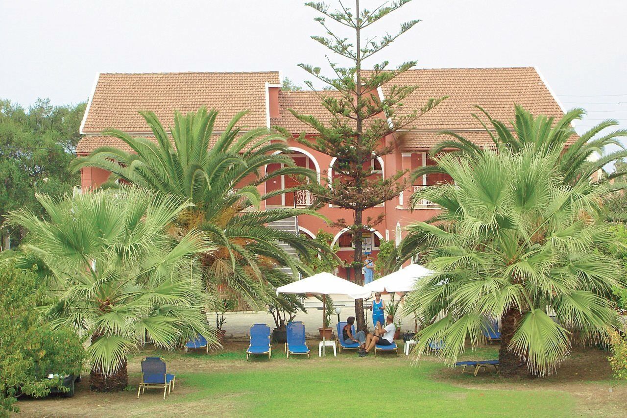 Niki Studios And Apartments By Hotelius Acharavi  Dış mekan fotoğraf